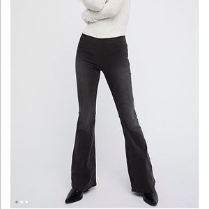 Penny Pull-On Free People Black Denim Flare Jeans